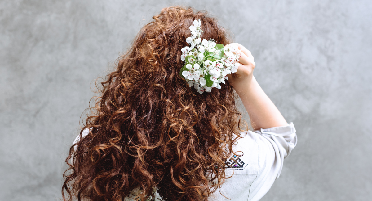 Le Gel d’Aloé Vera pour redéfinir et nourrir les cheveux bouclés