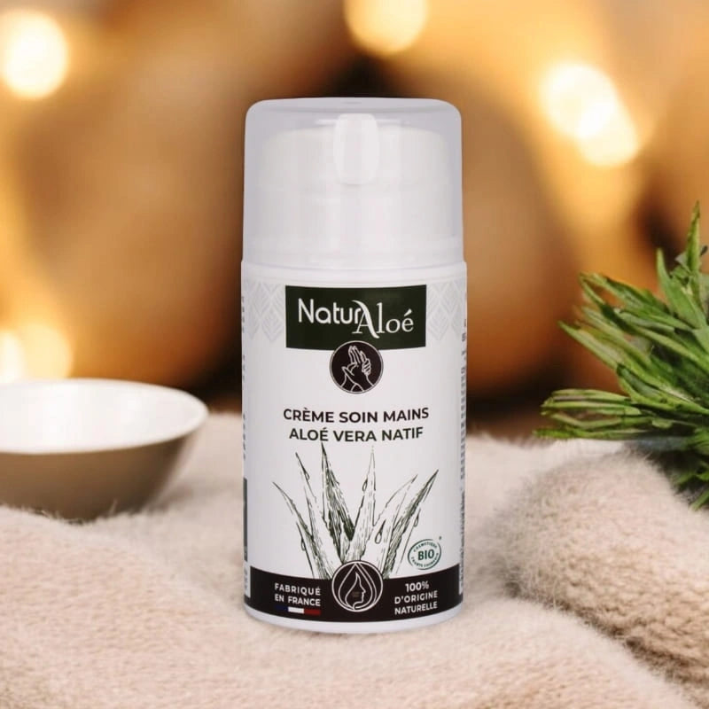 Crème Mains - flacon vue de face ambiance hivernale – NaturAloé