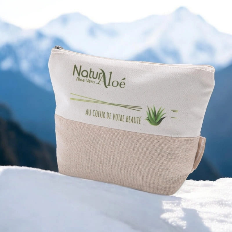 Trousse en coton bio - vue de face ambiance montagne – NaturAloé